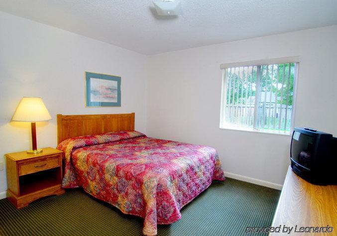 Affordable Suites Rocky Mount Bilik gambar
